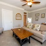 Downtown Annapolis King George 3Rd Floor Hideaway