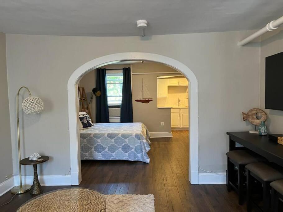 Holiday home @gate 1 Steps To The Harbor Free Parking Annapolis