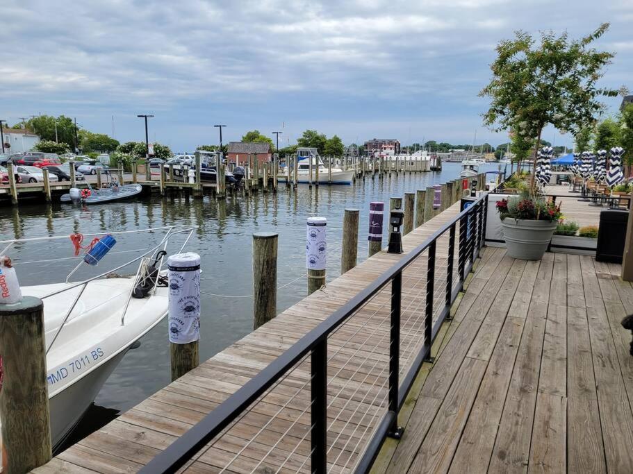 @gate 1 Steps To The Harbor Free Parking *