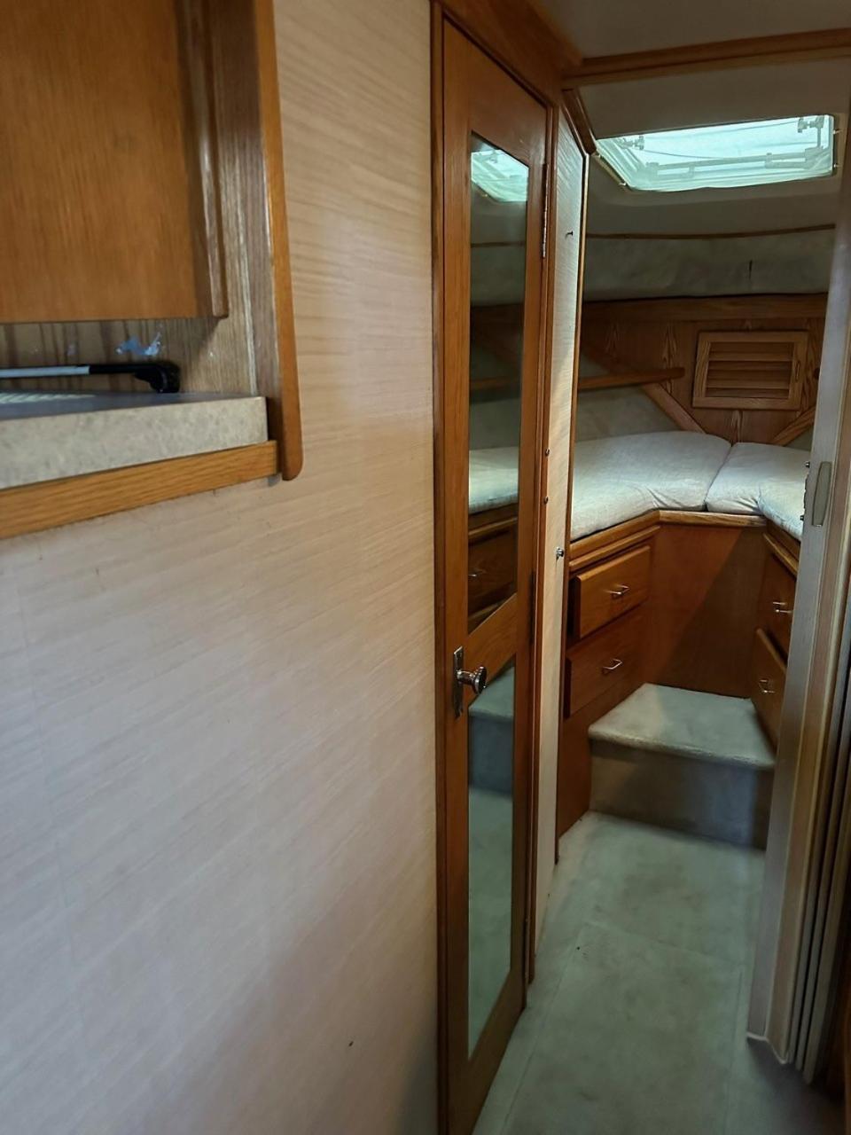 Boat Life - Overnight Botel