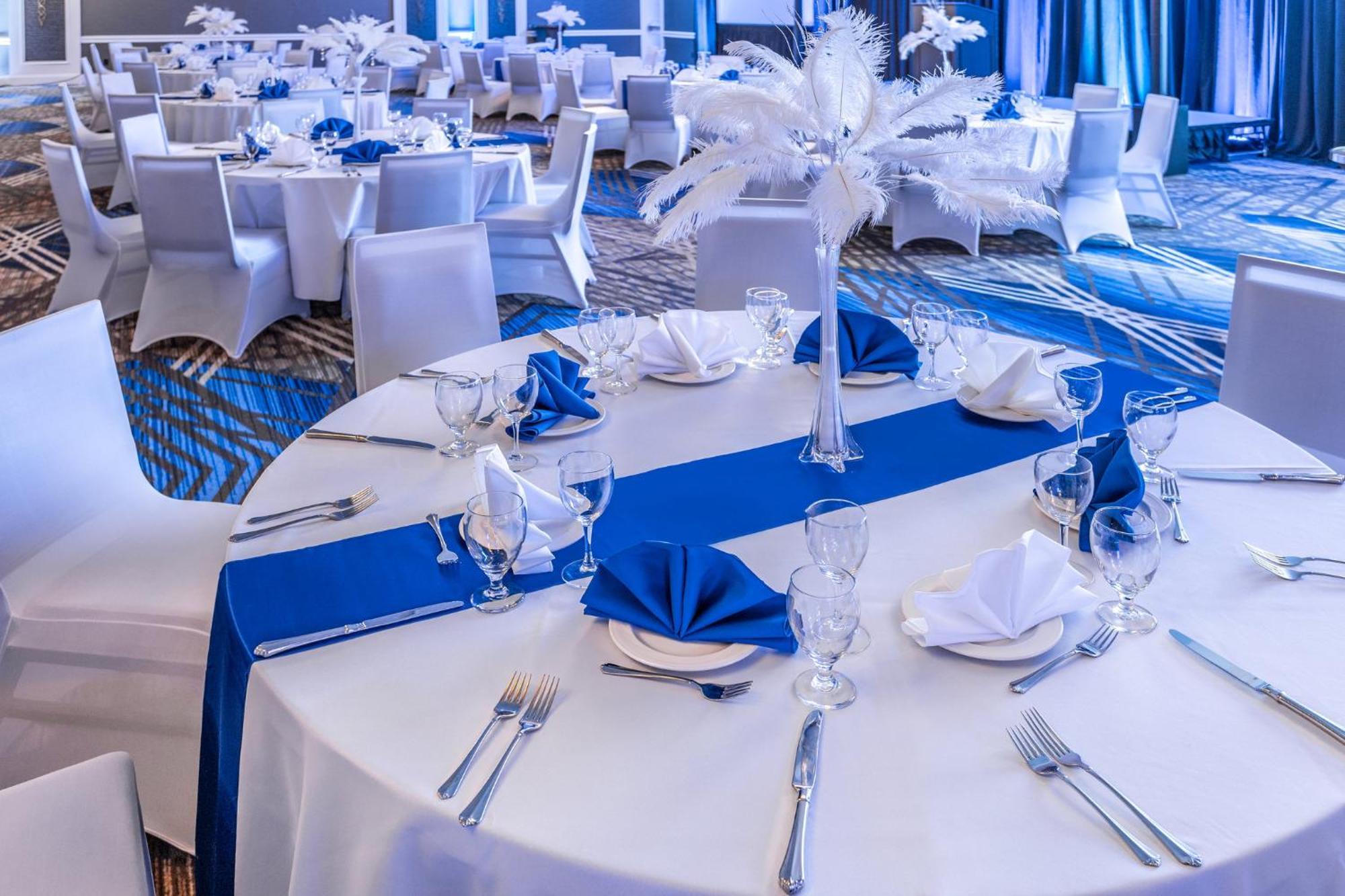 Hotel Crowne Plaza By Ihg 3*