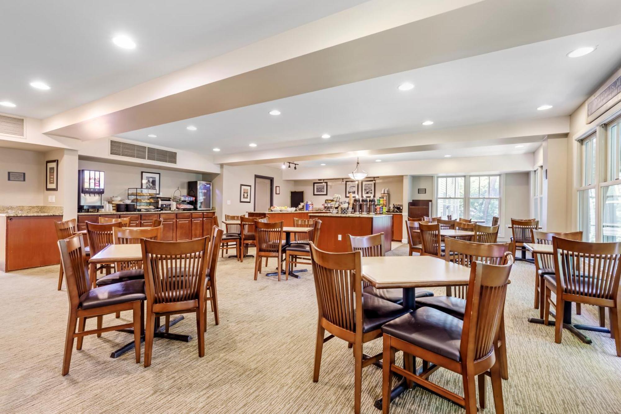 Hotel Country & By Radisson, Annapolis, Md