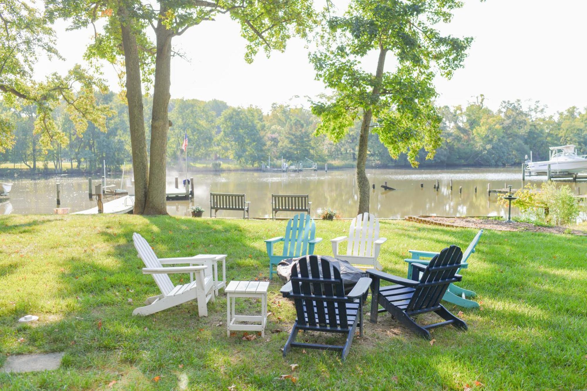 Charm Waterfront Getaway Near Usna - Fish & Crab From Your Private Pier! Villa Annapolis
