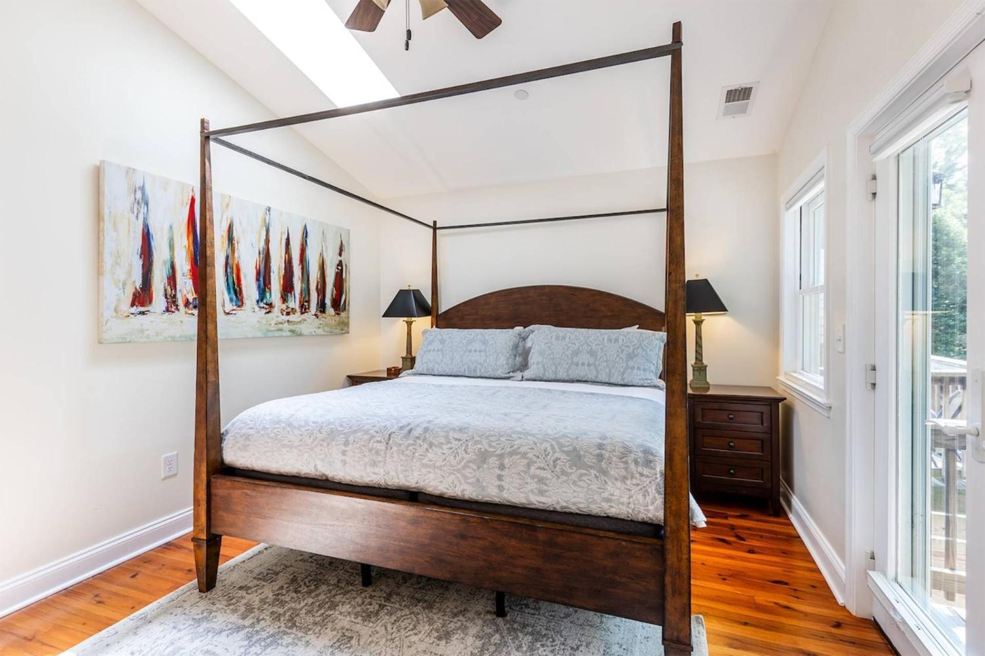 The Hanover House * Annapolis
