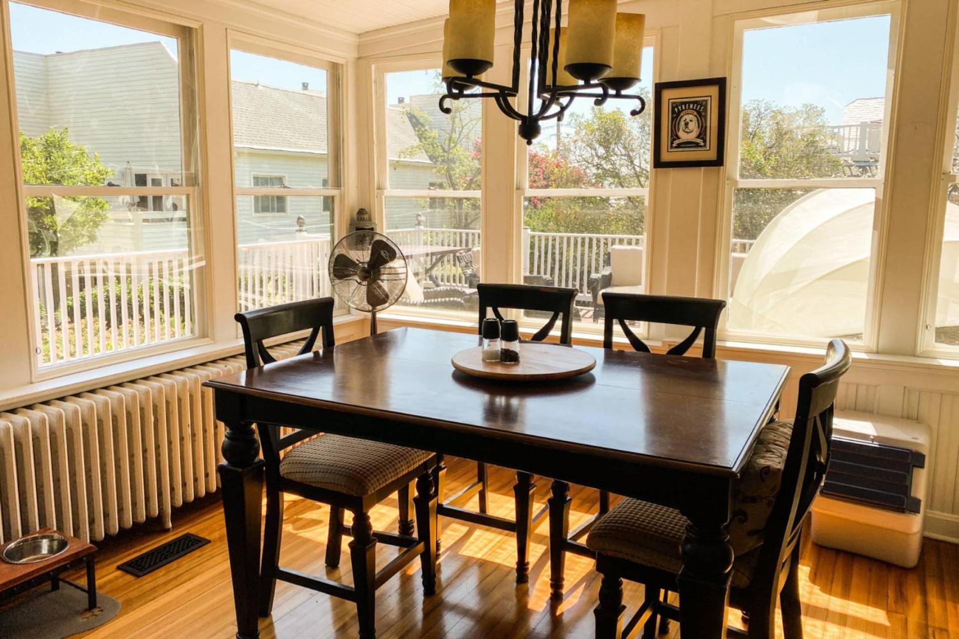 Holiday home Deep In The Heart Of Crabtown - Itrip