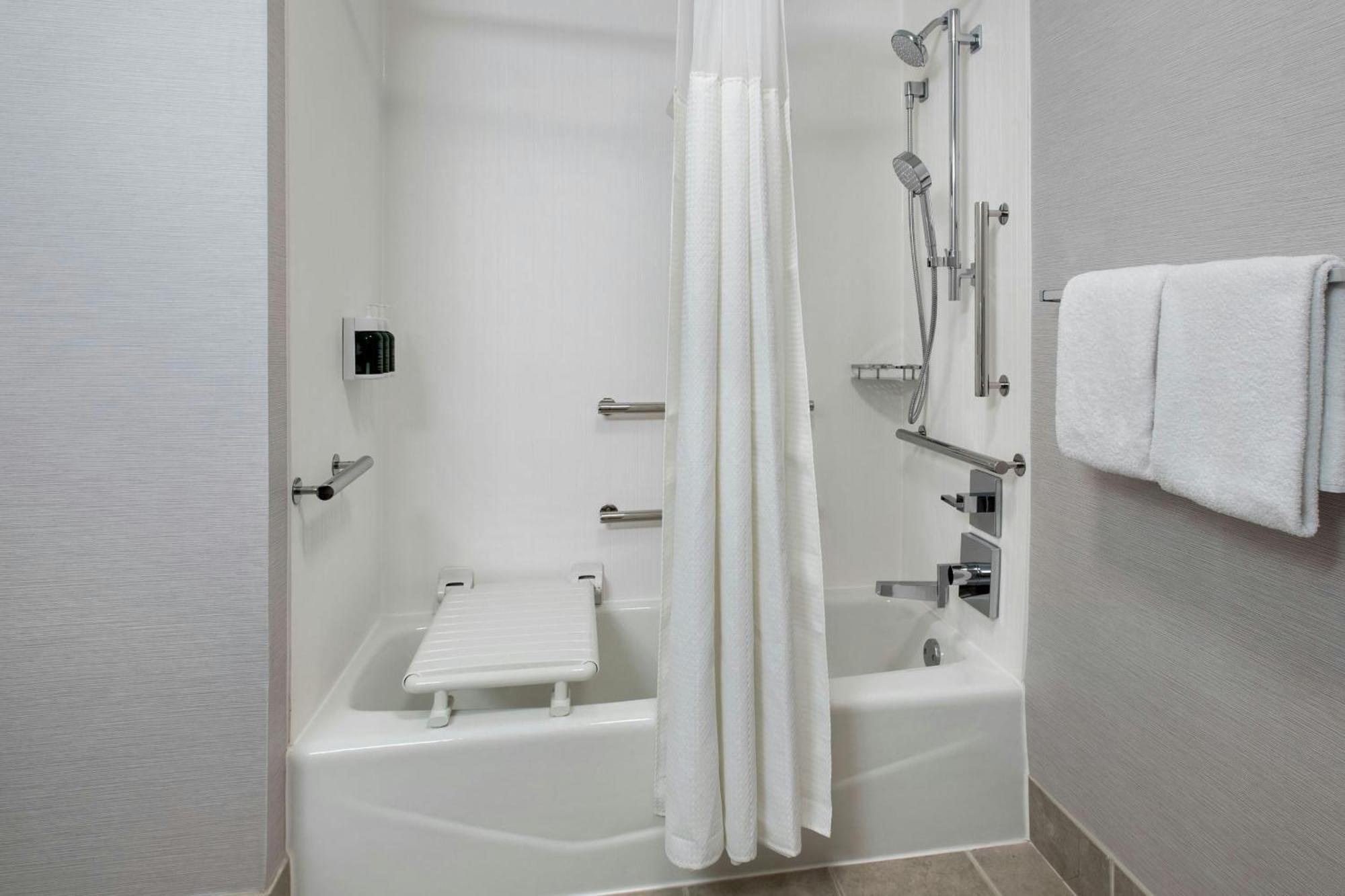 Courtyard By Marriott 3* Annapolis