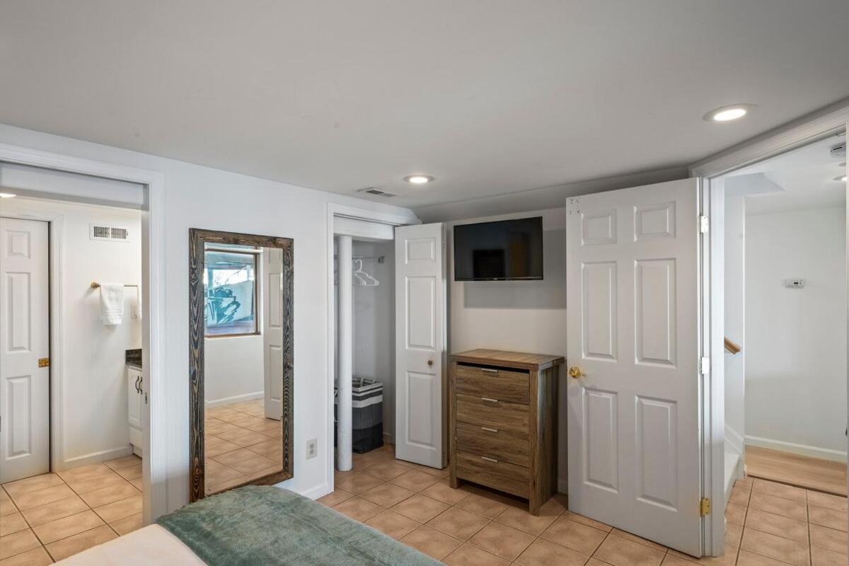 Holiday home Waterfront Getaway - Dock Ur Boat & Walk To Annapolis