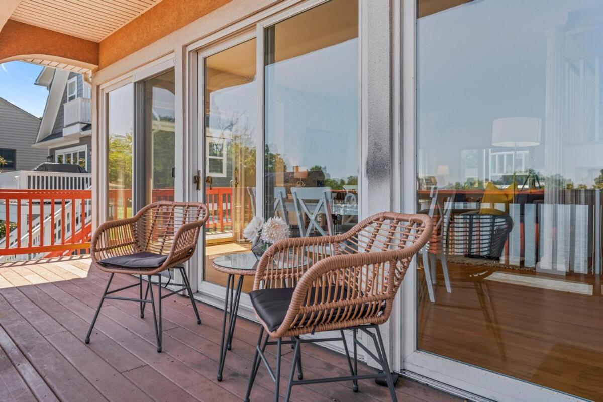 Waterfront Getaway - Dock Ur Boat & Walk To