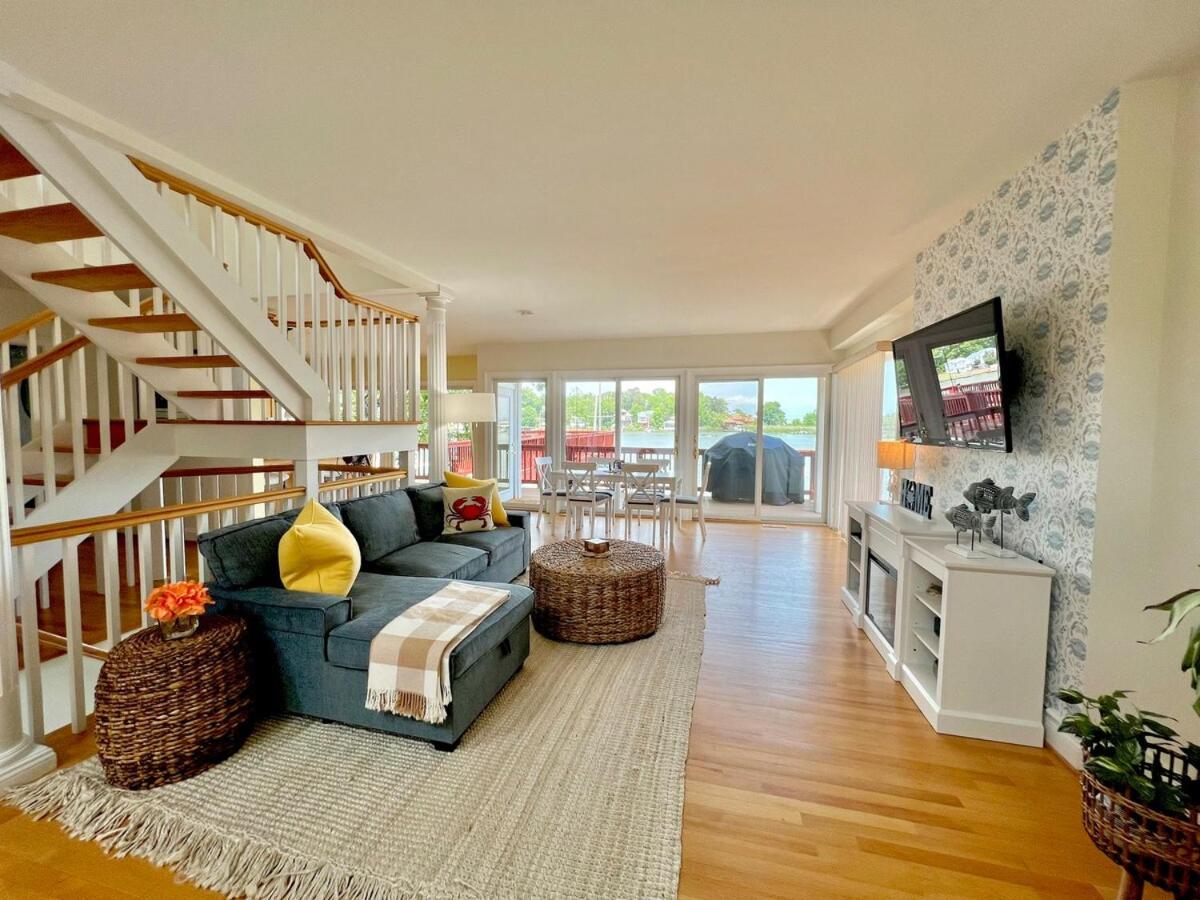 Waterfront Getaway - Dock Ur Boat & Walk To Annapolis
