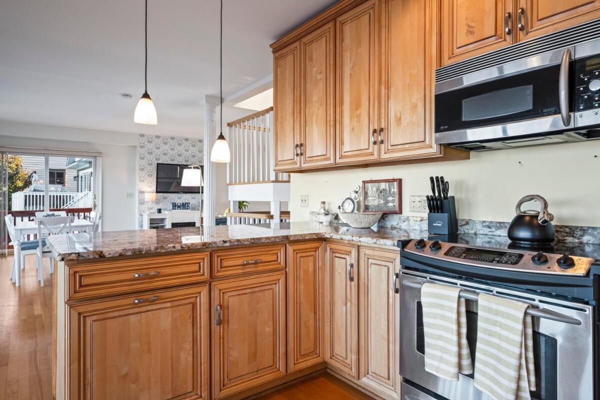 Waterfront Getaway - Dock Ur Boat & Walk To * Annapolis