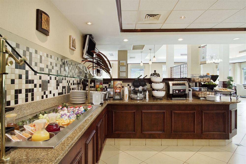 Hilton Garden Hotel 3*