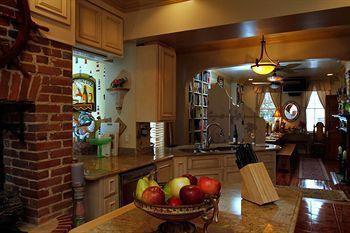 Academy Bed & Breakfast Annapolis
