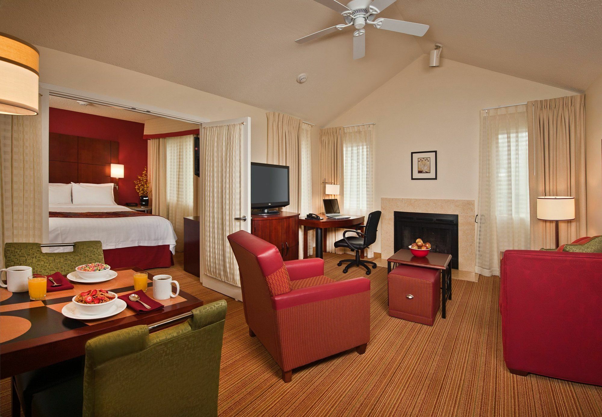 Sonesta Es Hotel