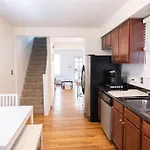 Cozy 2Br Home W/ Parking In Downtown Annapolis