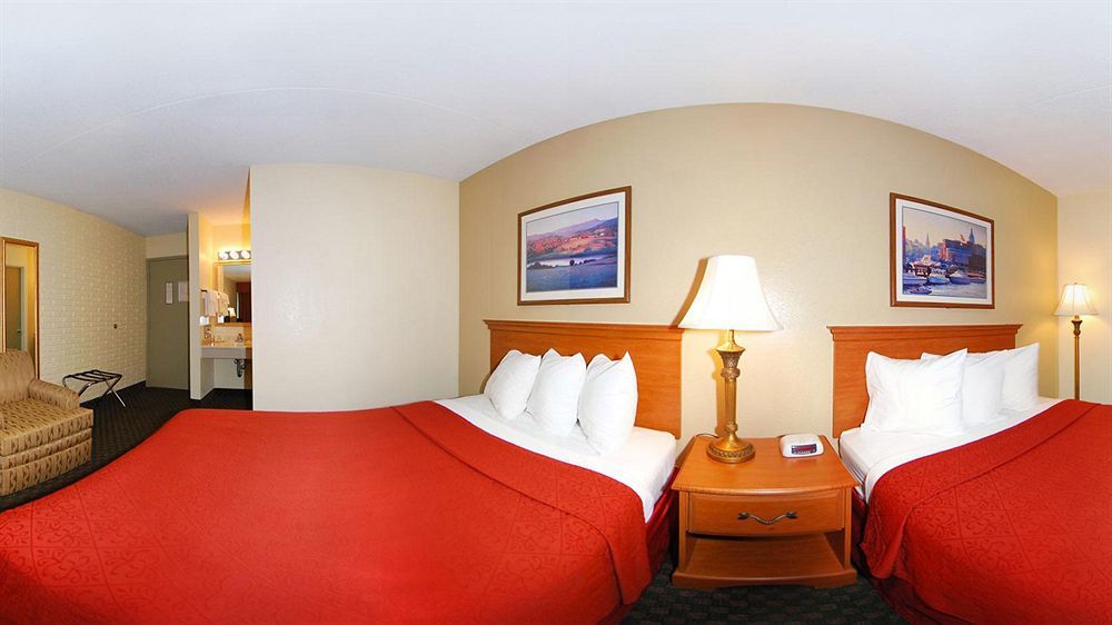 Motel 6 2*